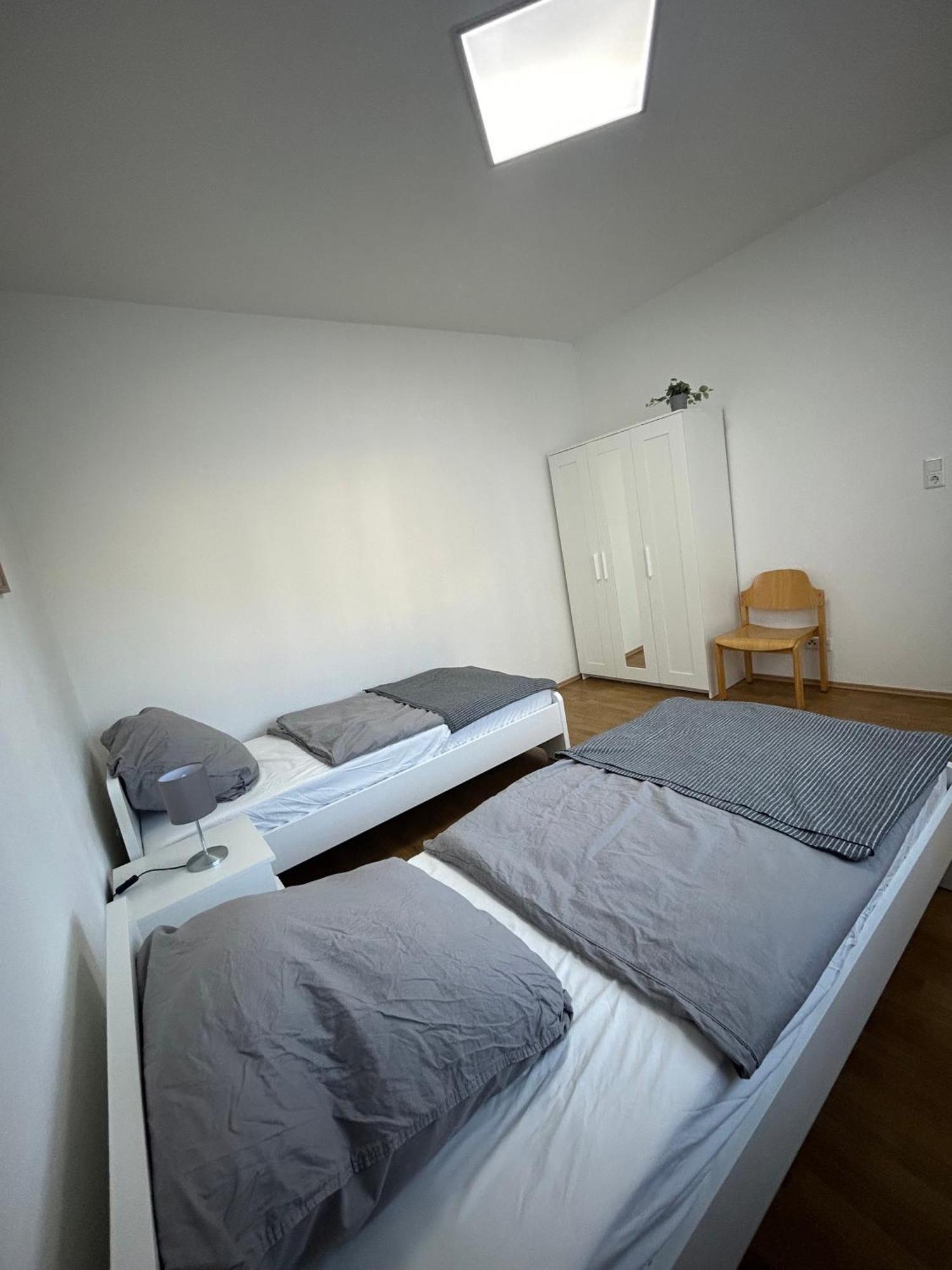 Gemuetliche Ferienwohnung - Voll Ausgestattet, Zentral Aber Ruhig ! Wuppertal Exterior foto